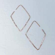 Load image into Gallery viewer, Rose Gold Filled Diamond Hoop Threader Earrings: Hammered Geometric Jewelry
