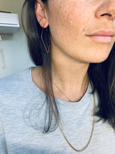 Load image into Gallery viewer, Rose Gold Filled Diamond Hoop Threader Earrings: Hammered Geometric Jewelry
